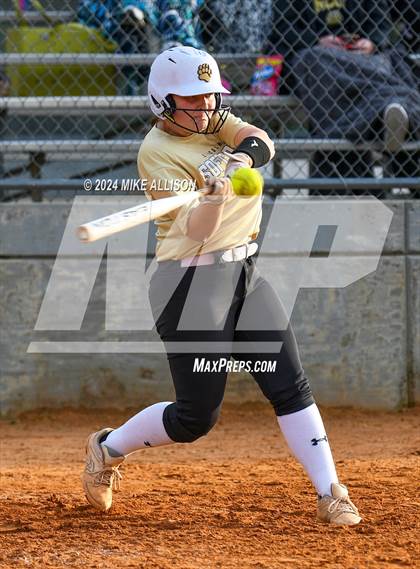 Thumbnail 1 in Hixson vs Lincoln photogallery.