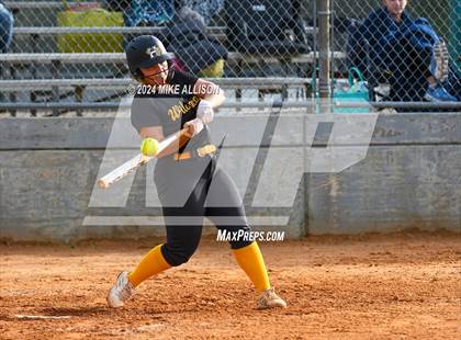 Thumbnail 1 in Hixson vs Lincoln photogallery.