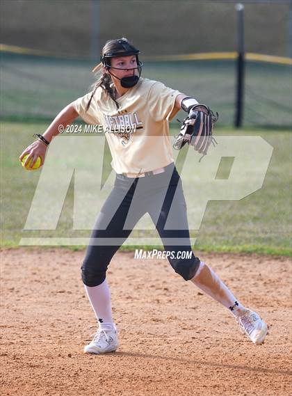 Thumbnail 1 in Hixson vs Lincoln photogallery.