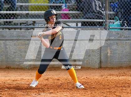 Thumbnail 2 in Hixson vs Lincoln photogallery.