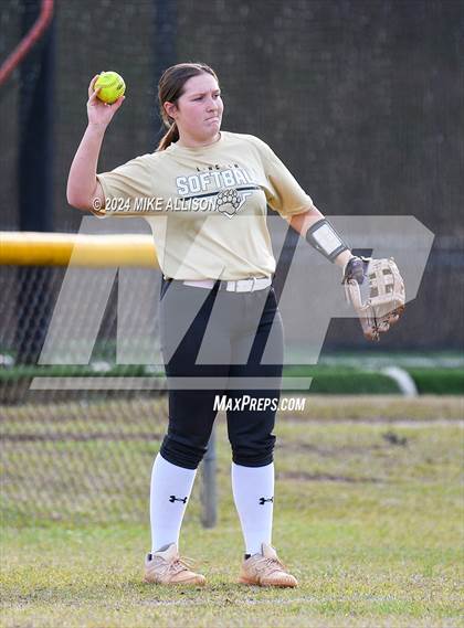 Thumbnail 1 in Hixson vs Lincoln photogallery.