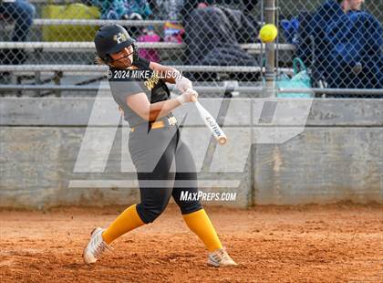 Thumbnail 1 in Hixson vs Lincoln photogallery.