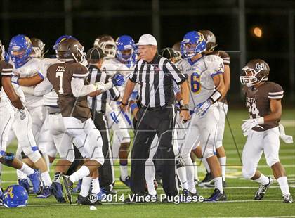 Thumbnail 3 in Bishop Amat @ Crespi photogallery.