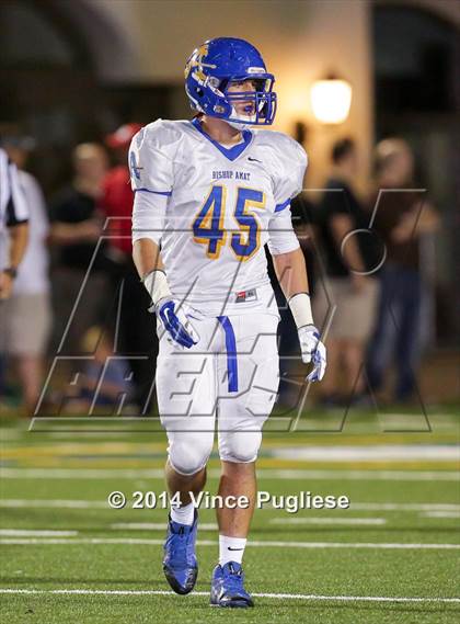Thumbnail 3 in Bishop Amat @ Crespi photogallery.