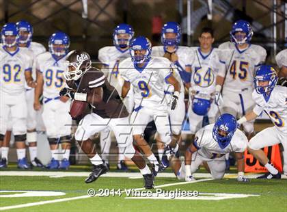 Thumbnail 1 in Bishop Amat @ Crespi photogallery.