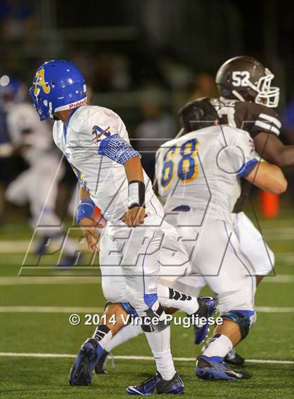 Thumbnail 3 in Bishop Amat @ Crespi photogallery.