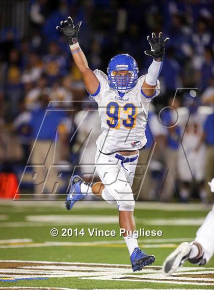 Thumbnail 1 in Bishop Amat @ Crespi photogallery.