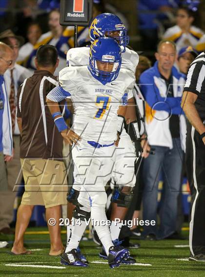 Thumbnail 1 in Bishop Amat @ Crespi photogallery.