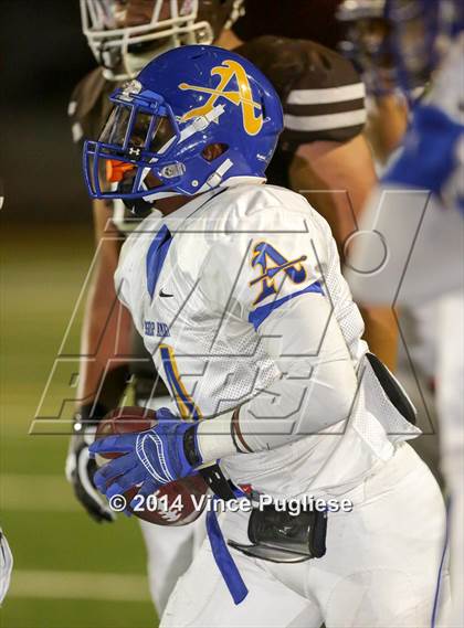 Thumbnail 2 in Bishop Amat @ Crespi photogallery.