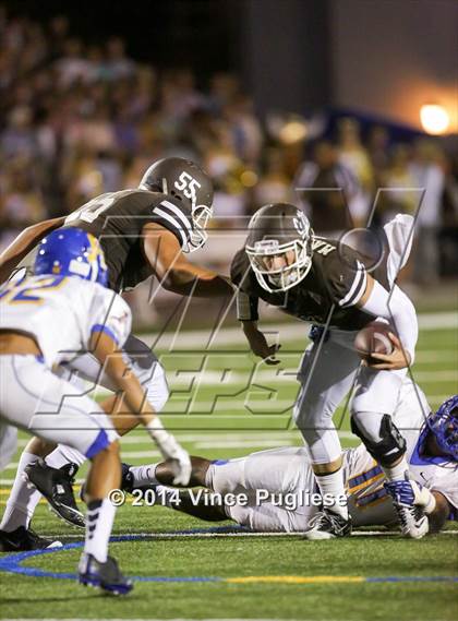 Thumbnail 3 in Bishop Amat @ Crespi photogallery.