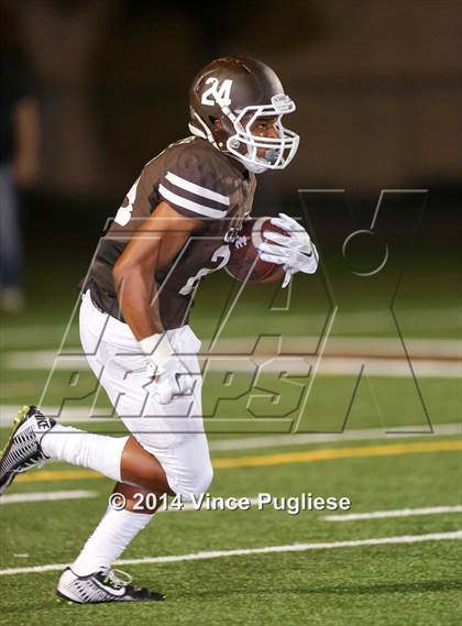 Thumbnail 3 in Bishop Amat @ Crespi photogallery.
