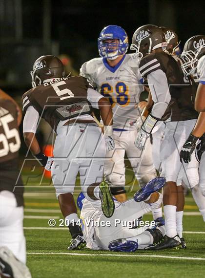 Thumbnail 2 in Bishop Amat @ Crespi photogallery.