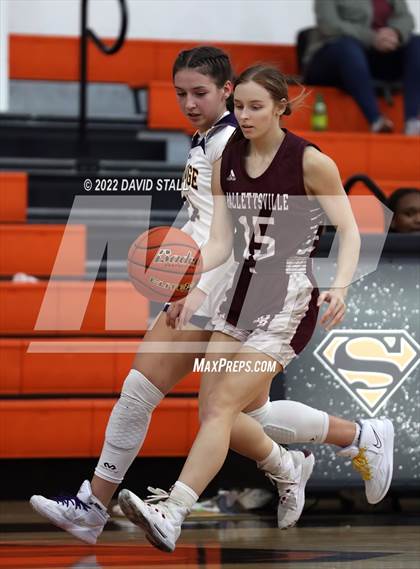 Thumbnail 2 in La Grange vs Halletsville (Schulenburg Lady Horn Varsity Tournament) photogallery.