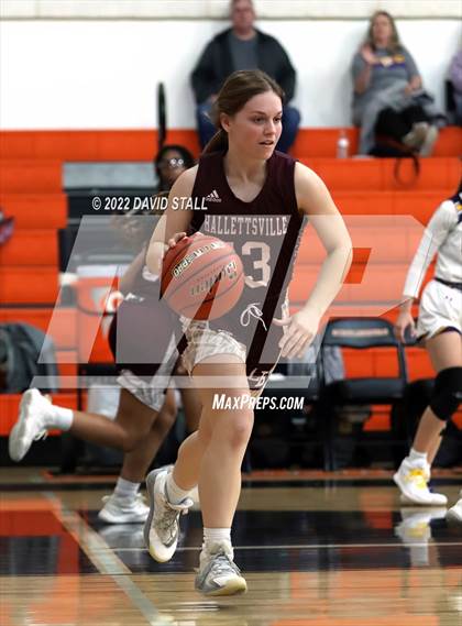 Thumbnail 1 in La Grange vs Halletsville (Schulenburg Lady Horn Varsity Tournament) photogallery.