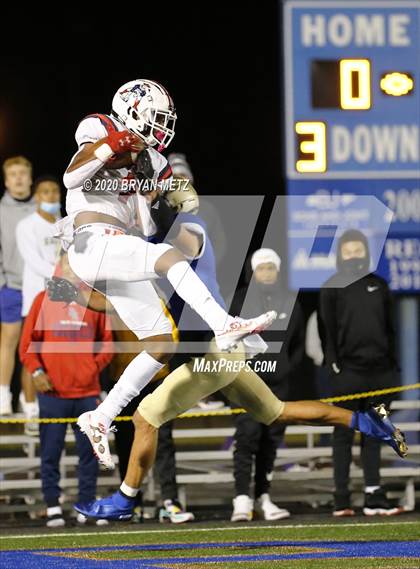 Thumbnail 3 in Brentwood vs. Oakland photogallery.