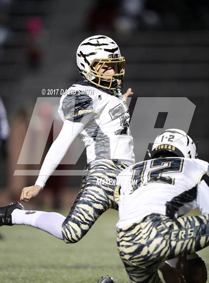 Thumbnail 1 in Lee's Summit @ Park Hill (MSHSAA District Playoff) photogallery.