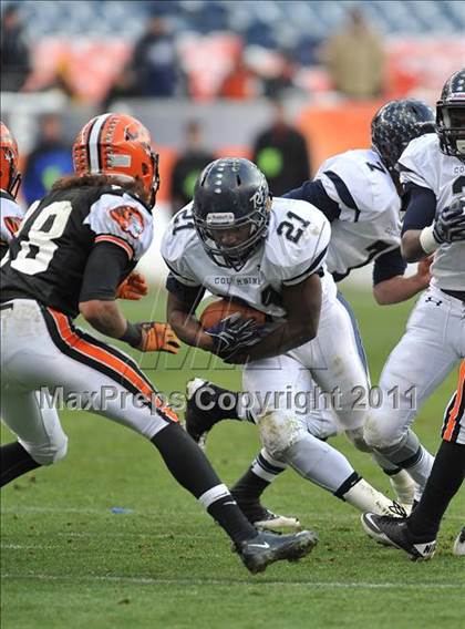 Thumbnail 2 in Columbine vs. Lakewood (CHSAA 5A State Final) photogallery.