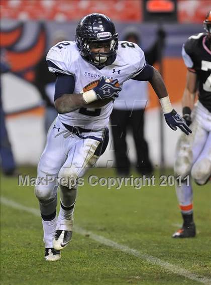 Thumbnail 2 in Columbine vs. Lakewood (CHSAA 5A State Final) photogallery.