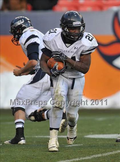 Thumbnail 3 in Columbine vs. Lakewood (CHSAA 5A State Final) photogallery.