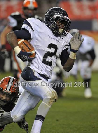 Thumbnail 3 in Columbine vs. Lakewood (CHSAA 5A State Final) photogallery.