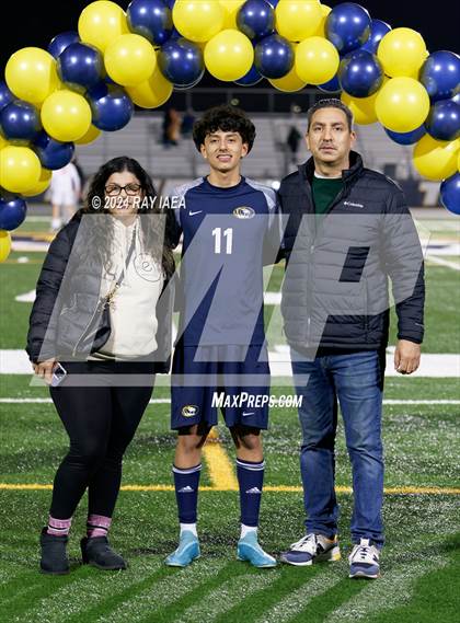 Thumbnail 2 in Antelope @ Inderkum photogallery.