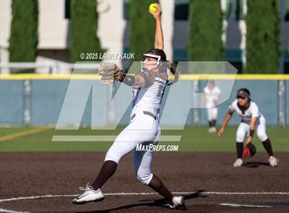 Thumbnail 1 in Saint Francis vs Rocklin (CIF NorCal Divison 1 Round 1) photogallery.