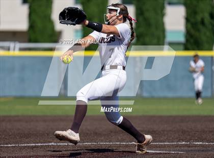 Thumbnail 3 in Saint Francis vs Rocklin (CIF NorCal Divison 1 Round 1) photogallery.