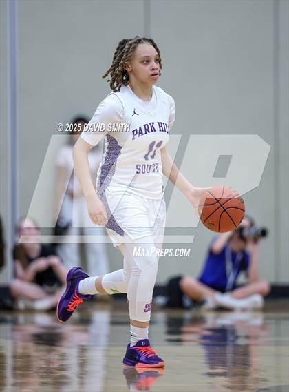 Thumbnail 3 in Park Hill South @ Staley (MSHSAA Class 6 District 8 Championship) photogallery.