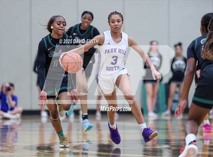 Thumbnail 2 in Park Hill South @ Staley (MSHSAA Class 6 District 8 Championship) photogallery.