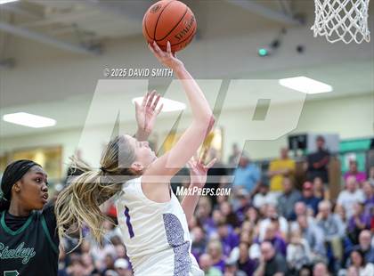 Thumbnail 3 in Park Hill South @ Staley (MSHSAA Class 6 District 8 Championship) photogallery.