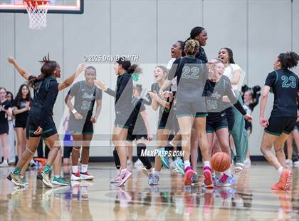 Thumbnail 2 in Park Hill South @ Staley (MSHSAA Class 6 District 8 Championship) photogallery.