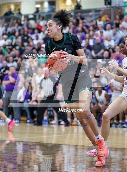 Thumbnail 3 in Park Hill South @ Staley (MSHSAA Class 6 District 8 Championship) photogallery.