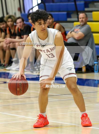 Thumbnail 2 in Merced vs. Nipomo (Clovis Elks Basketball Tournament) photogallery.