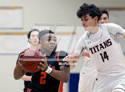 Thumbnail 2 in Merced vs. Nipomo (Clovis Elks Basketball Tournament) photogallery.