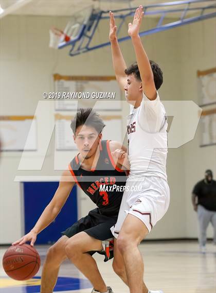Thumbnail 2 in Merced vs. Nipomo (Clovis Elks Basketball Tournament) photogallery.