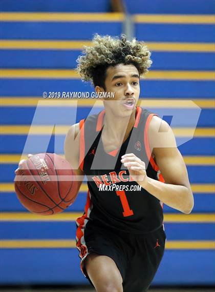 Thumbnail 3 in Merced vs. Nipomo (Clovis Elks Basketball Tournament) photogallery.
