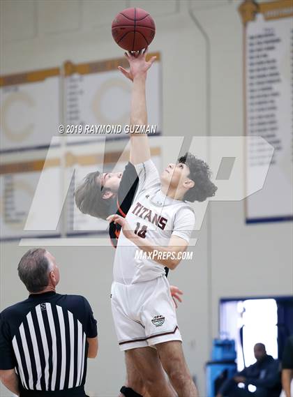 Thumbnail 3 in Merced vs. Nipomo (Clovis Elks Basketball Tournament) photogallery.