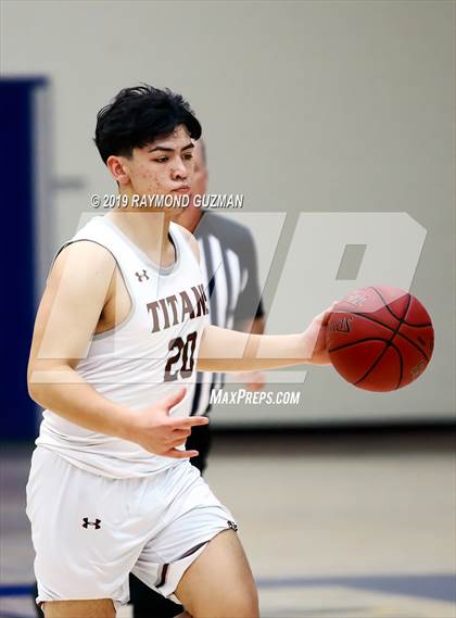Thumbnail 2 in Merced vs. Nipomo (Clovis Elks Basketball Tournament) photogallery.