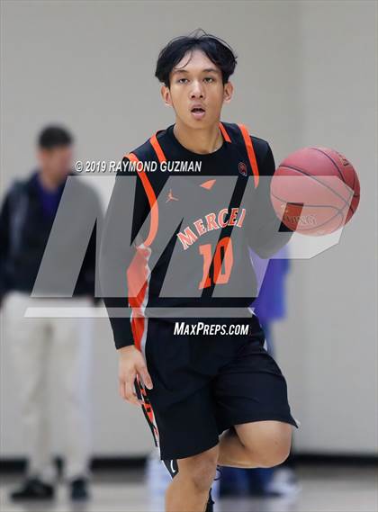 Thumbnail 3 in Merced vs. Nipomo (Clovis Elks Basketball Tournament) photogallery.