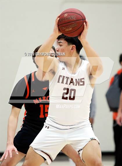 Thumbnail 1 in Merced vs. Nipomo (Clovis Elks Basketball Tournament) photogallery.