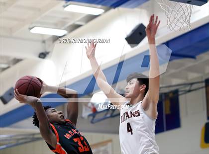 Thumbnail 2 in Merced vs. Nipomo (Clovis Elks Basketball Tournament) photogallery.