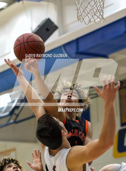 Thumbnail 1 in Merced vs. Nipomo (Clovis Elks Basketball Tournament) photogallery.