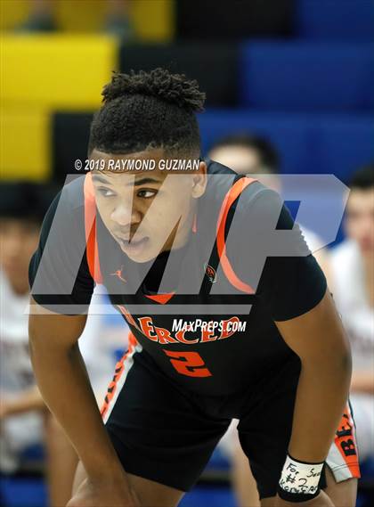 Thumbnail 3 in Merced vs. Nipomo (Clovis Elks Basketball Tournament) photogallery.