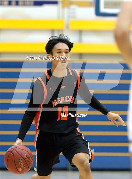 Thumbnail 3 in Merced vs. Nipomo (Clovis Elks Basketball Tournament) photogallery.