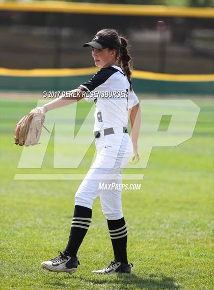 Thumbnail 1 in Broken Arrow vs Eaglecrest (Erie Festival of Champions) photogallery.