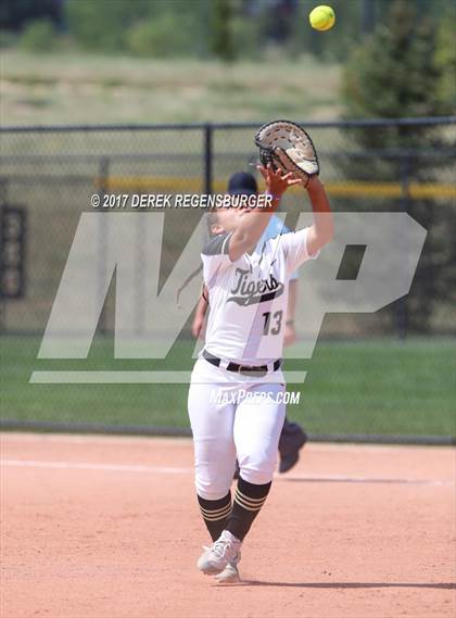 Thumbnail 2 in Broken Arrow vs Eaglecrest (Erie Festival of Champions) photogallery.