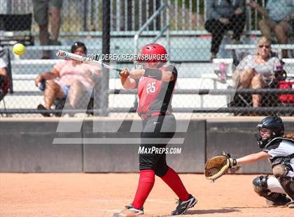 Thumbnail 2 in Broken Arrow vs Eaglecrest (Erie Festival of Champions) photogallery.