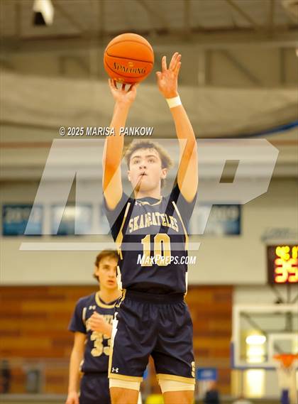 Thumbnail 3 in Marcellus vs Skaneateles (NYSPHSAA Section III Sectional FINALS Class B) photogallery.