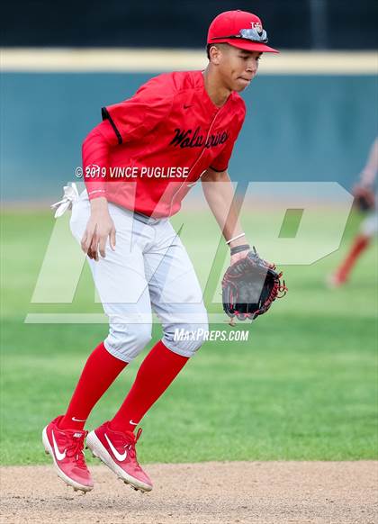 Thumbnail 1 in Harvard-Westlake @ Crespi photogallery.