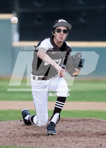 Thumbnail 1 in Harvard-Westlake @ Crespi photogallery.
